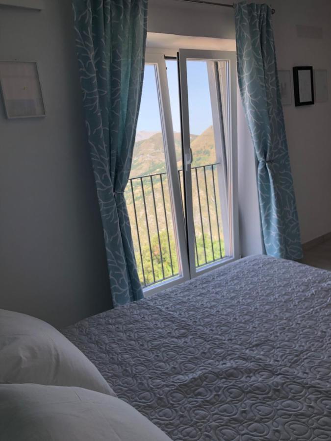 Un Capriccio - Ginepro Apartment Aieta Ngoại thất bức ảnh