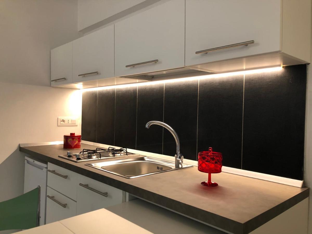 Un Capriccio - Ginepro Apartment Aieta Ngoại thất bức ảnh